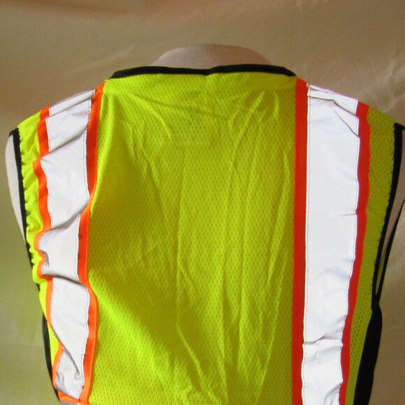 New With Tags Kwiksafety Yellow First Lady Women's Safety Vest Size Small - Picture 3 of 6